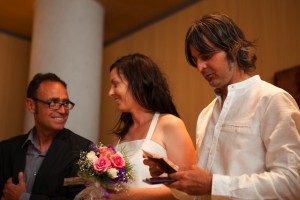 el padrino y los novios